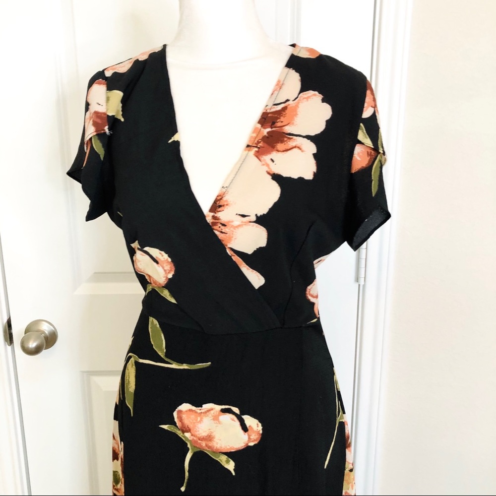 Ace Snug floral maxi dress with side slit - Picture 3 of 7